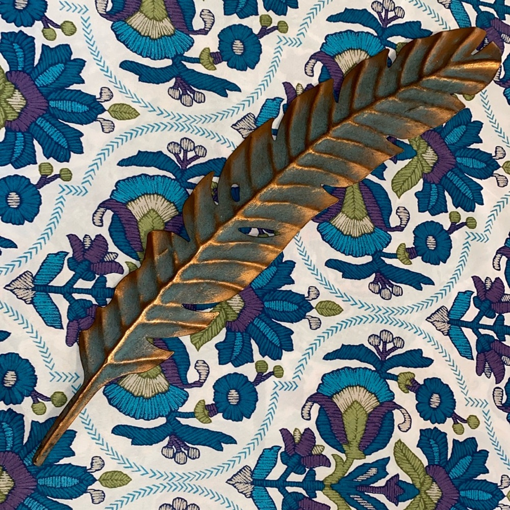 Feather Accent, bronze and turquoise, EUC BOGO 🌻
